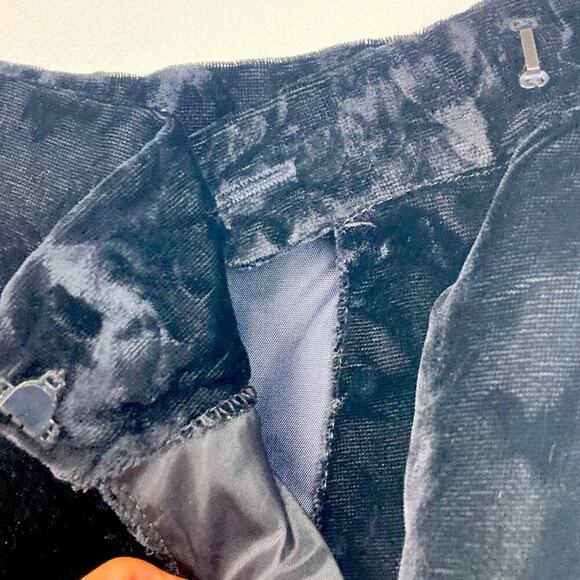 CHRISTIAN DIOR Y2K 80’s High Waisted Velvet Pants in Black - Size 8 - Picture 7 of 15